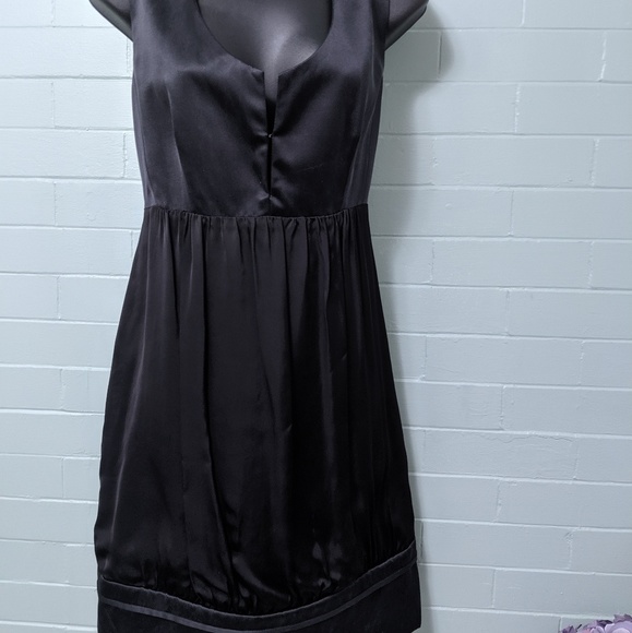 Stella McCartney Dresses & Skirts - Stella McCartney silk dress Italian size 44/10